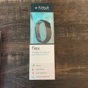 NEW IN BOX Fitbit Flex wireless wristband